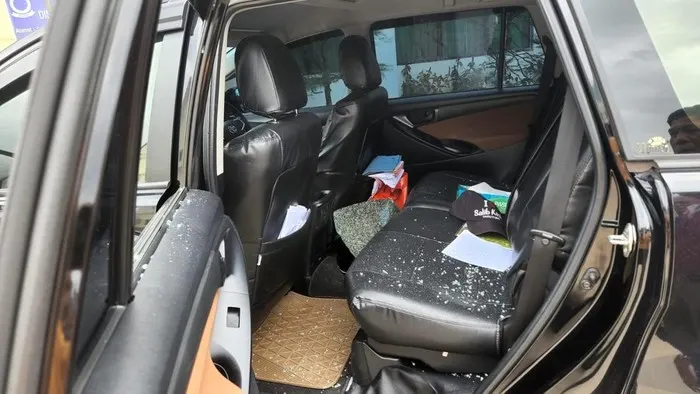 Kondisi mobil hancur