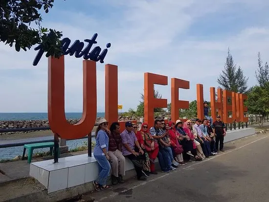 Objek wisata ULEE LHEUE
