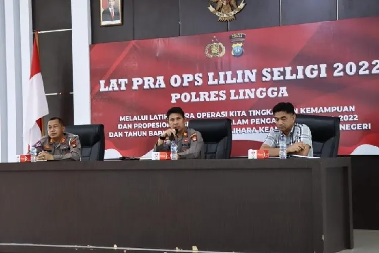 Kabag Ops Polres Lingga AKP Edy Supandi saat membuka Latihan Pra Operasi Lilin 2022