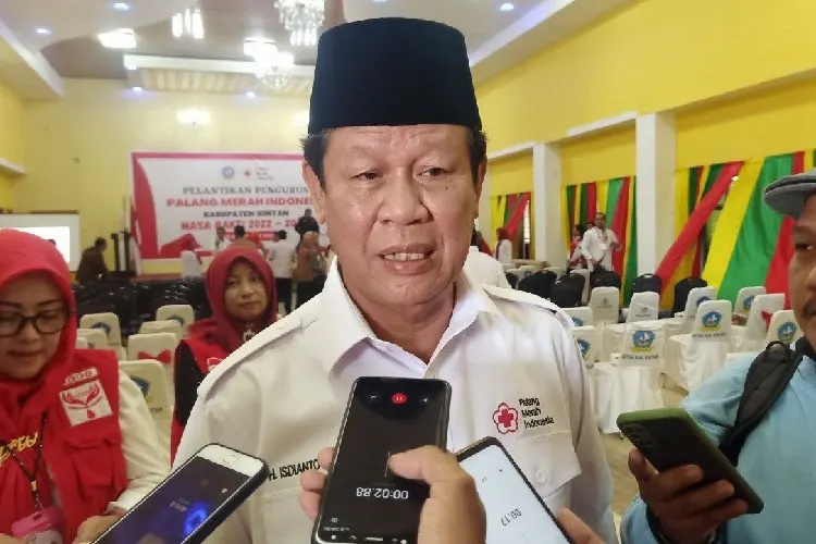 Mantan Gubernur Kepri, Isdianto