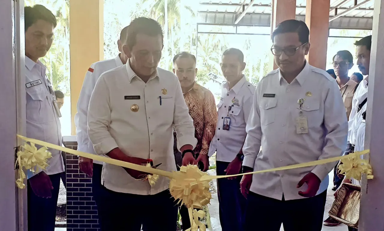 Peresmikan pembangunan sarana prasarana pendidikan di Kabupaten Natuna oleh Gubernur Kepulauan Riau.