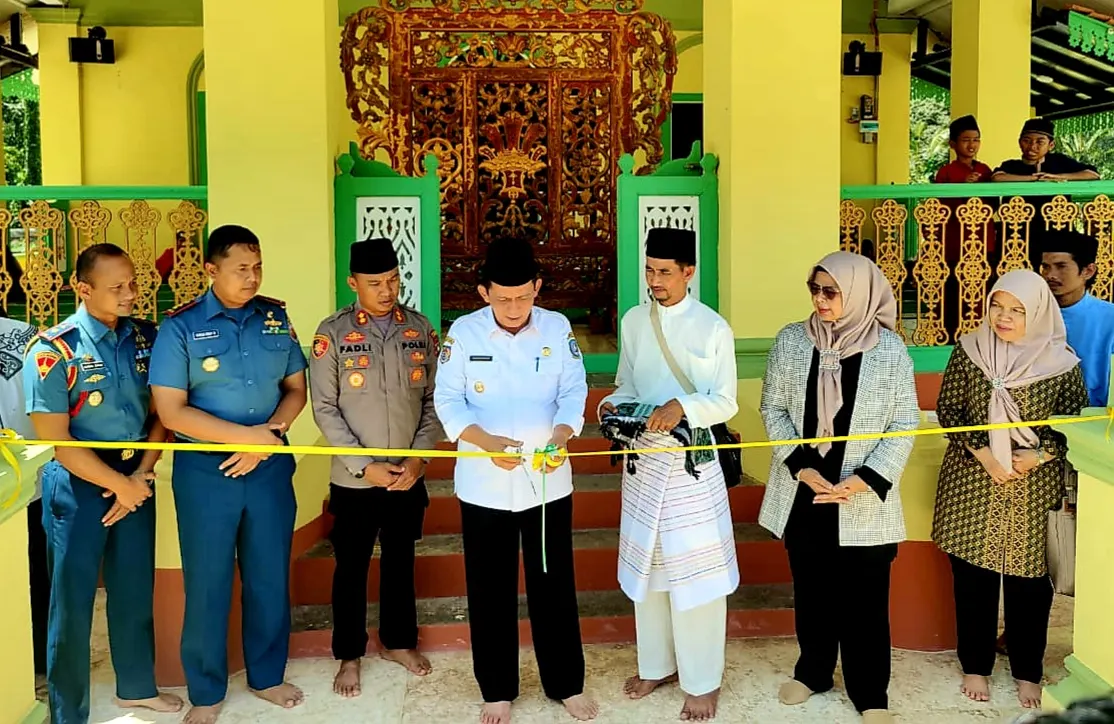 Peresmian Tahap Pertama Revitalisasi Masjid Jami Sultan Lingga oleh Gubernur Ansar Ahmad.