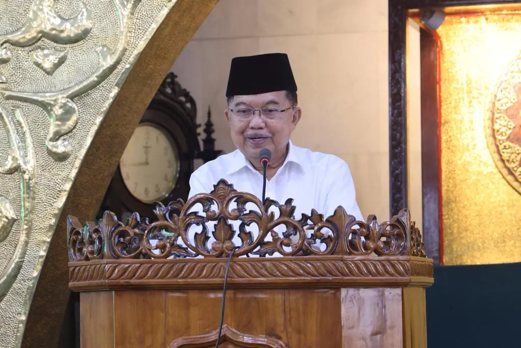 Ketua Umum Dewan Masjid Indonesia (DMI) H.M. Jusuf Kalla.
