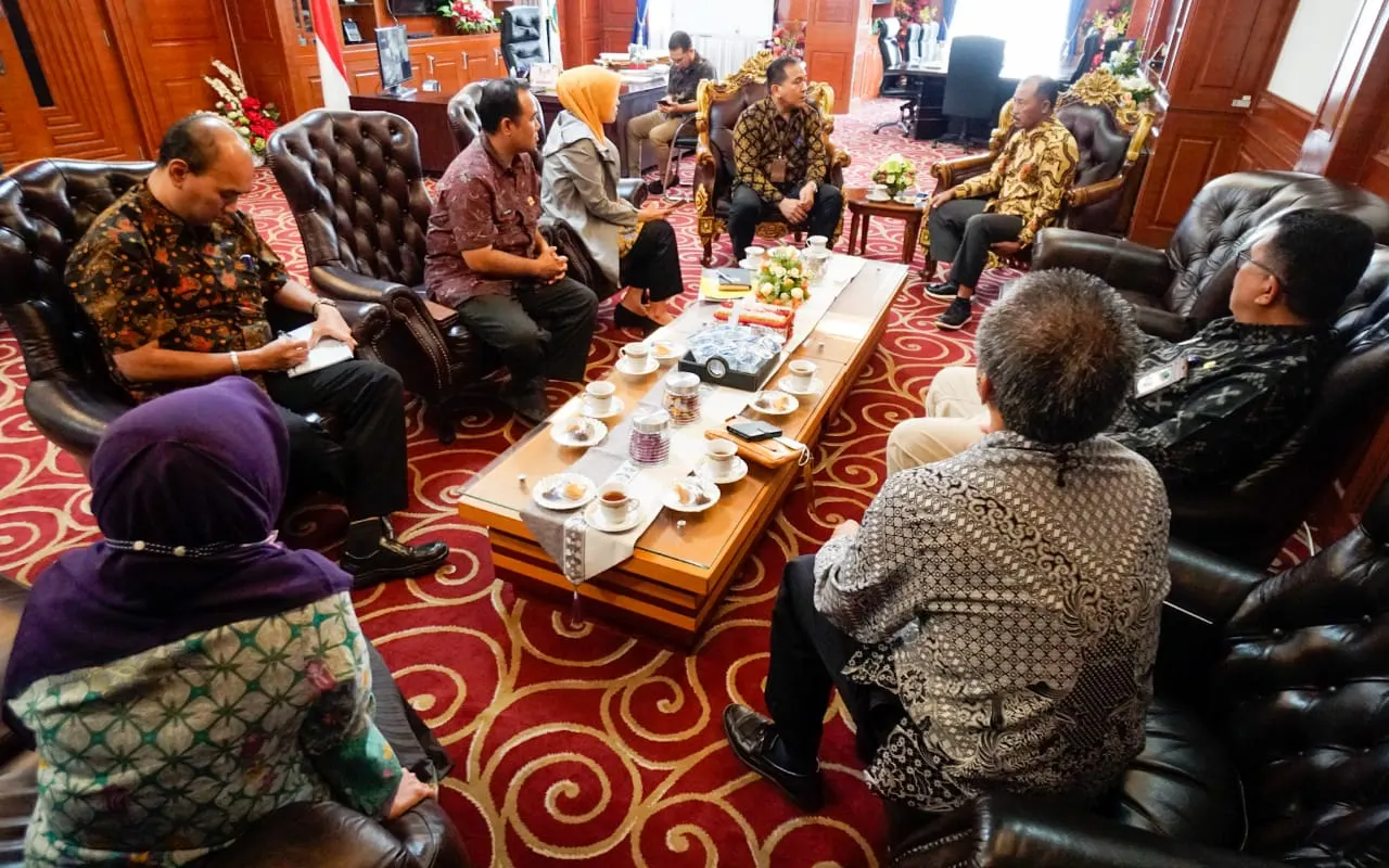Audensi Kepala BPS Provinsi Kepulauan Riau Darwis Sitorus beserta Jajaran di Ruang Kerja Sekda, Lantai III, Kantor Gubernur Kepulauan Riau, Dompak.