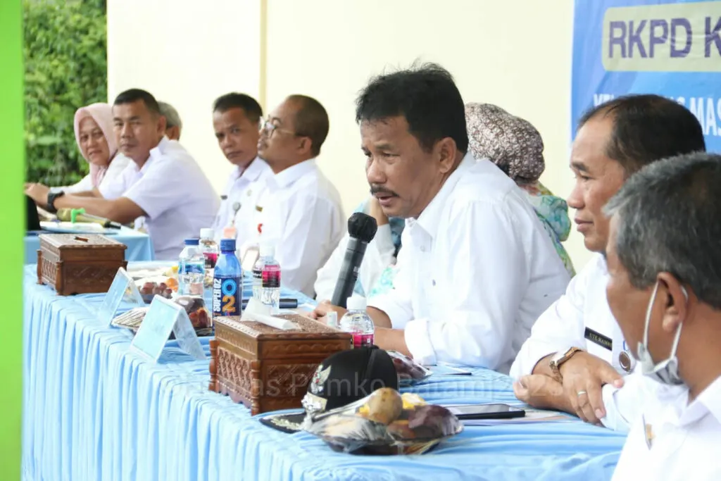 Hujan Tak Surutkan Walikota Batam, Muhammad Rudi Hadiri Musrenbang di Kelurahan Sijantung Galang