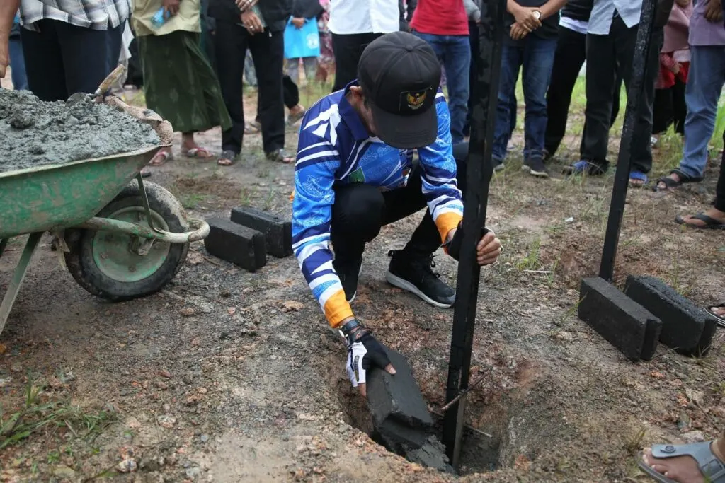 Amsakar Turut Letakkan Batu Pertama Masjid Baiturrahman Pesona Bukit Laguna Tanjungpiayu