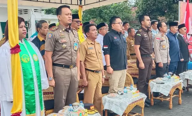 Asisten ll Ekonomi dan Pembangunan Kabupaten Lingga Menghadiri Pelantikan PPS se-Kabupaten Lingga di Halaman Gedung Nasional Dabo Singkep