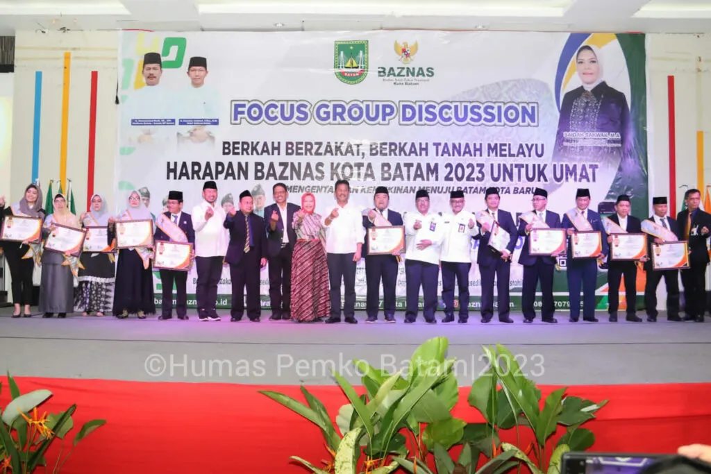 Walikota Rudi Terima Baznas Award dan Luncurkan Aplikasi Zakat