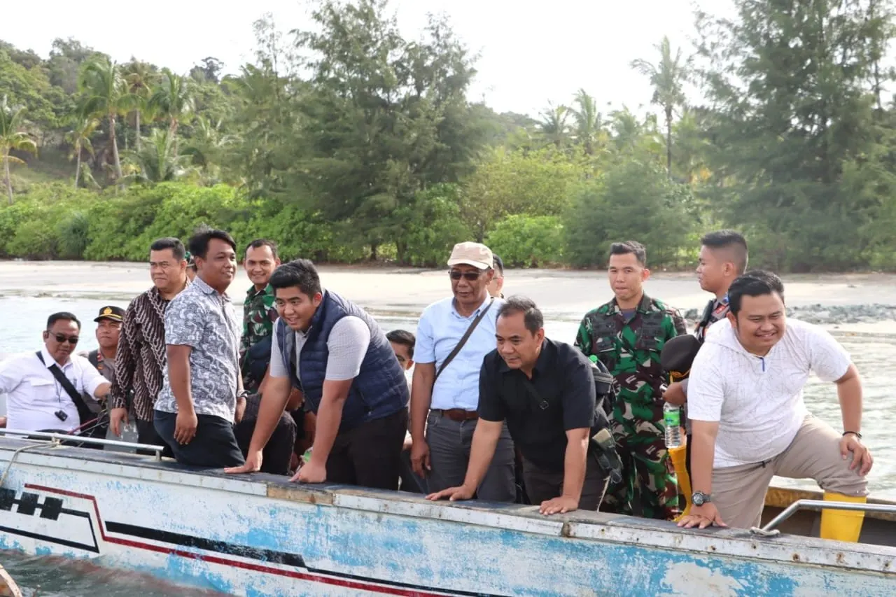 Bupati Bersama Sekda, Dandim, Kapolres Hingga BPN Turun Pastikan Isu Penjualan Pulau Poto