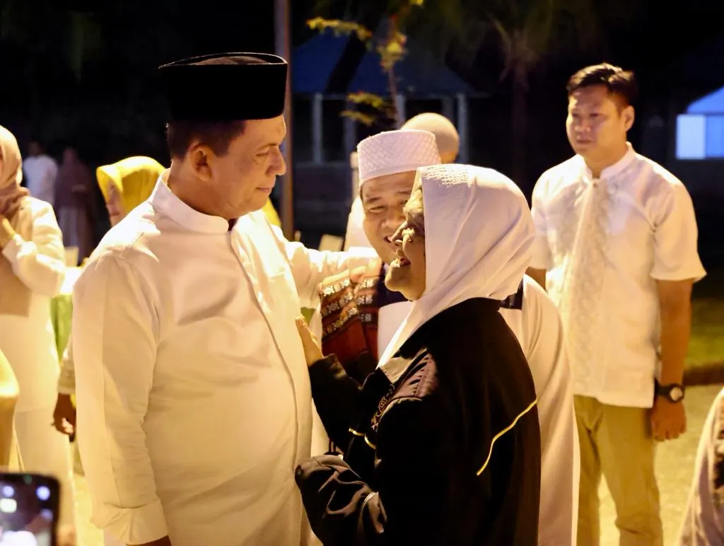 Gubernur Ansar Silaturahmi dan Peringati Isra' Miraj Bersama Warga Tanjung Uban