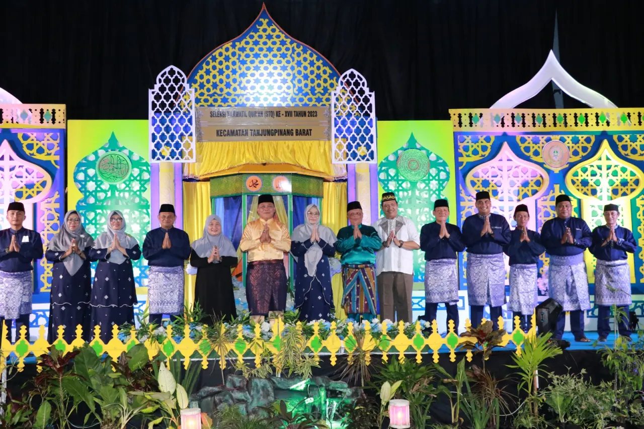 BUKA STQH KECAMATAN TANJUNGPINANG BARAT, WAKIL WALI KOTA HARAPKAN DAPAT MELAHIRKAN TILAWATIL UNGGUL