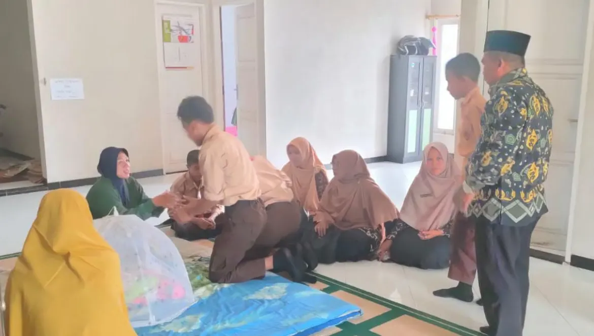MTsN 2 Natuna kembali Salurkan Sumbangan Beras
