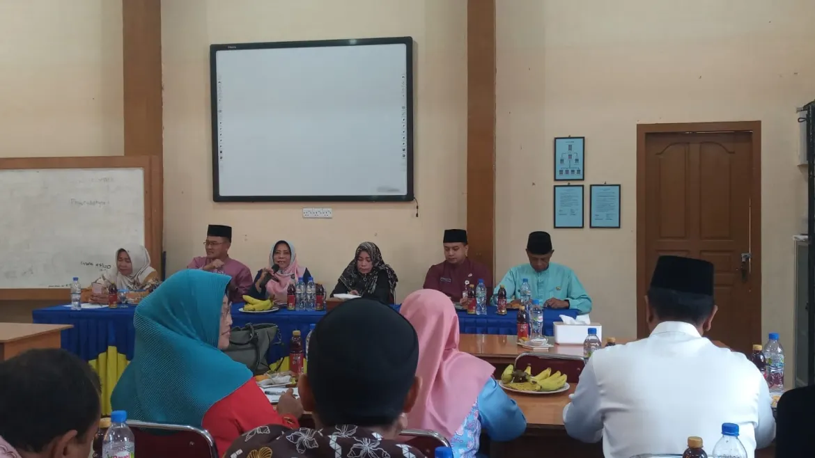 Kepala MTsN Tanjungpinang Aktip Mengikuti Musyawarah Kerja Kepala Sekolah