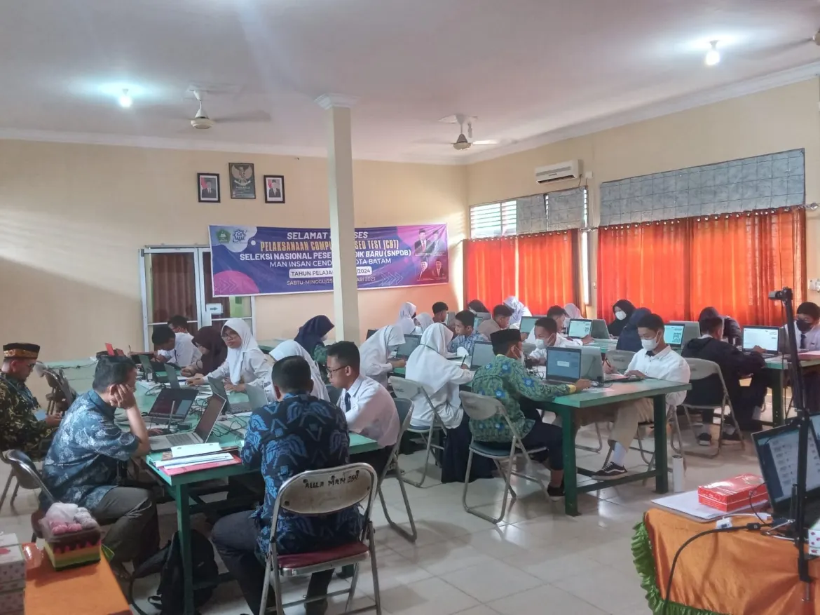 Siswa MTsN Tanjungpinang Ikuti Tes Online SNPDB MAN IC Batam