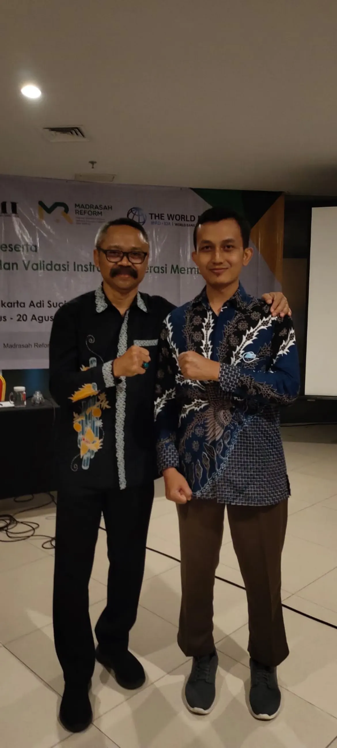 Guru MIN Tanjungpinang Go Nasional Sebagai Reviewer Soal AKMI
