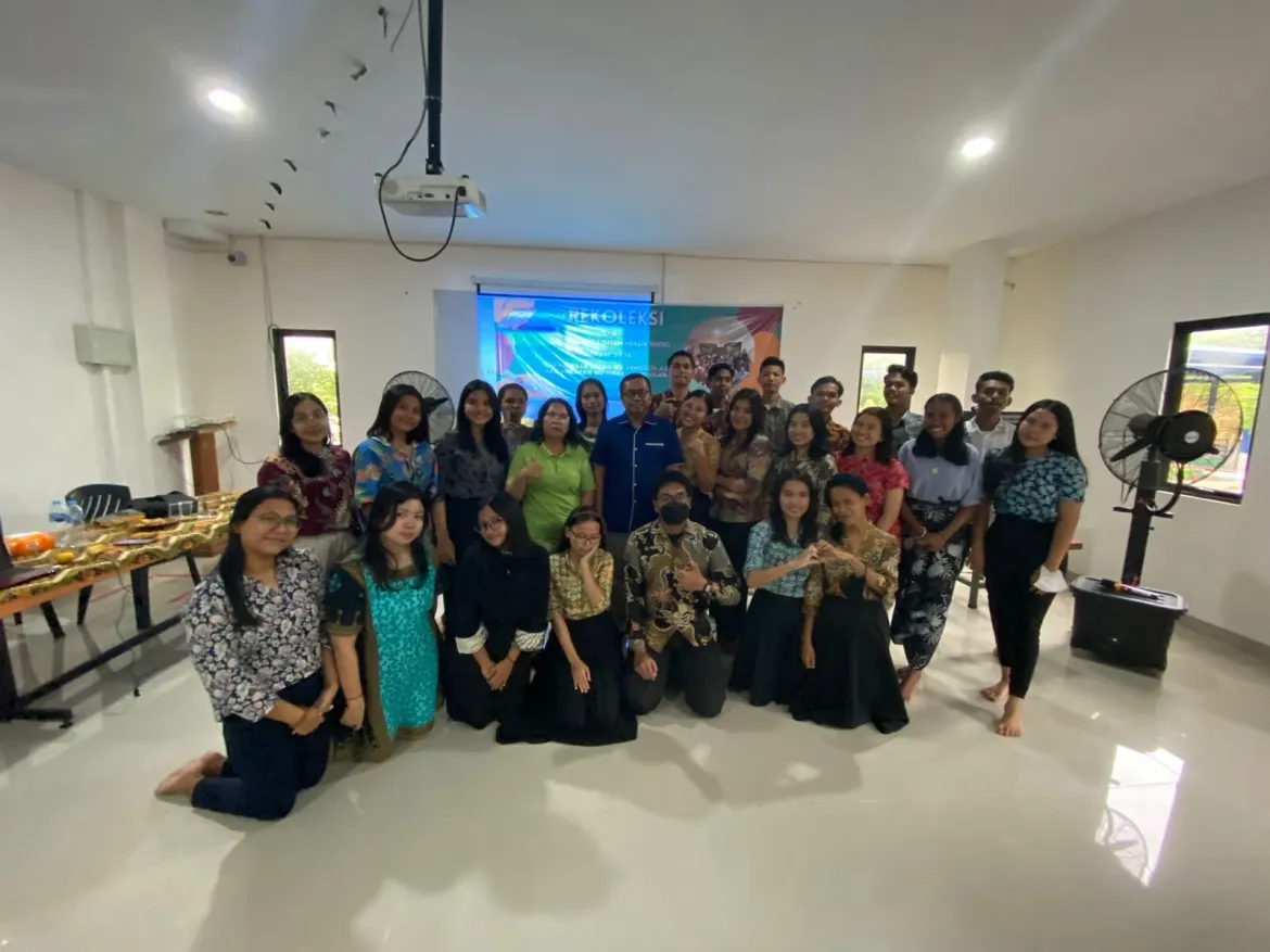 Rekoleksi Siswa Siswi Kelas XII SMK Paroki St. Hilarius