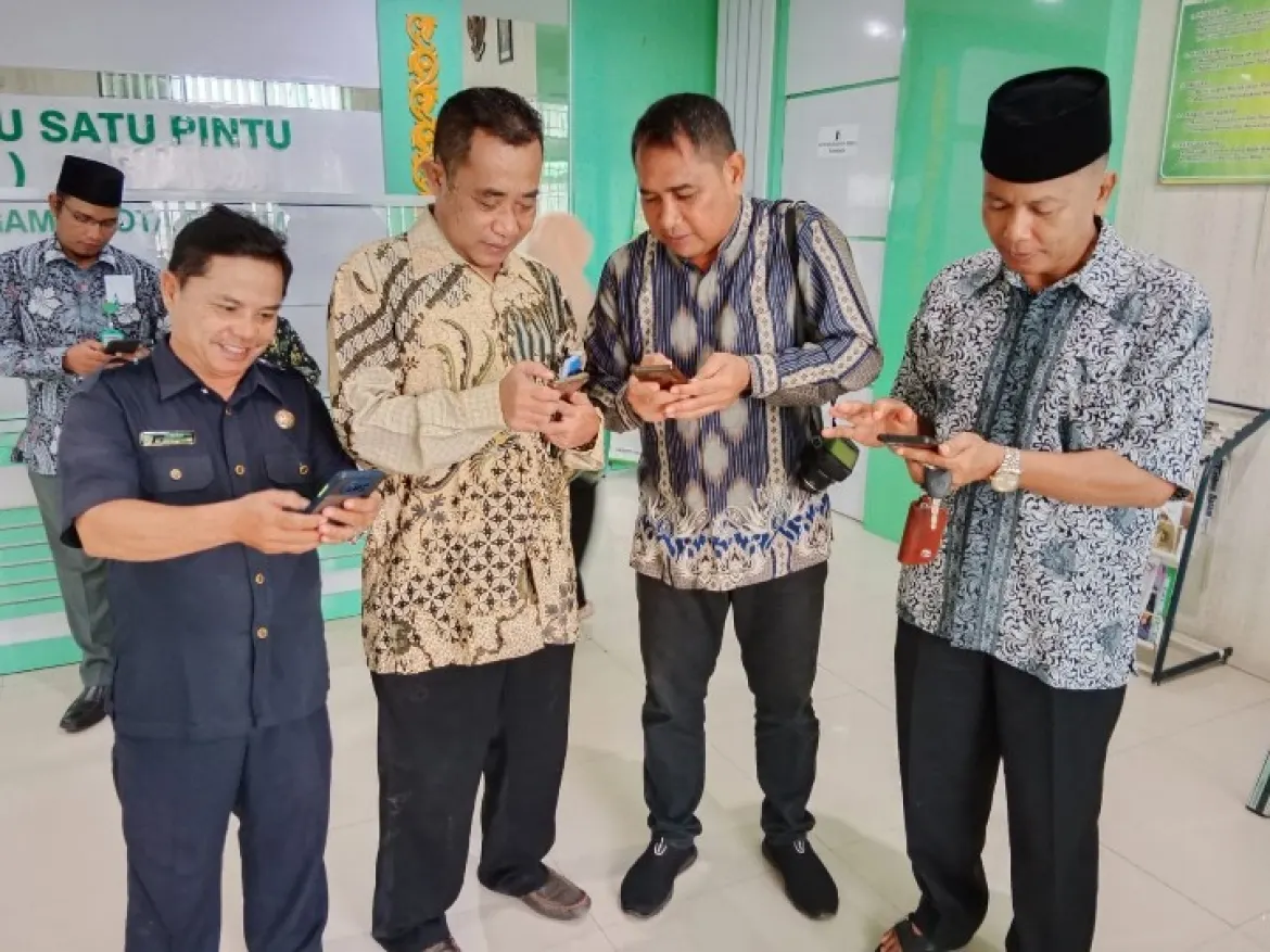 ASN Kemenag Kota Batam Gunakan Presensi Melalui Aplikasi Pusaka