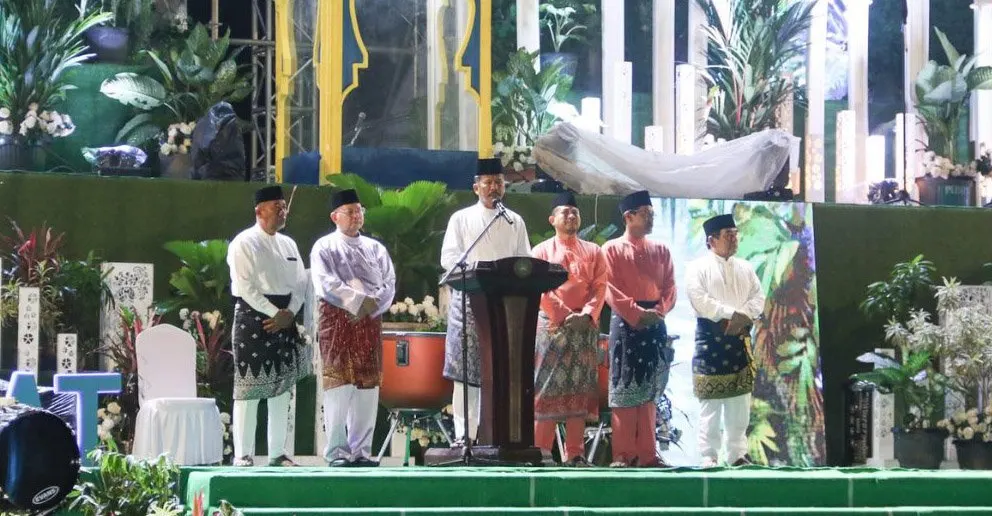 Walikota Batam Muhammad Rudi membuka acara Seleksi Tilawatil dan Hadist (STQH) IX tingkat Kota Batam yang diselenggarakan di lapangan Sepak Bola Usman Harun, Sei Beduk pada Jum’at (10 Maret 2023)