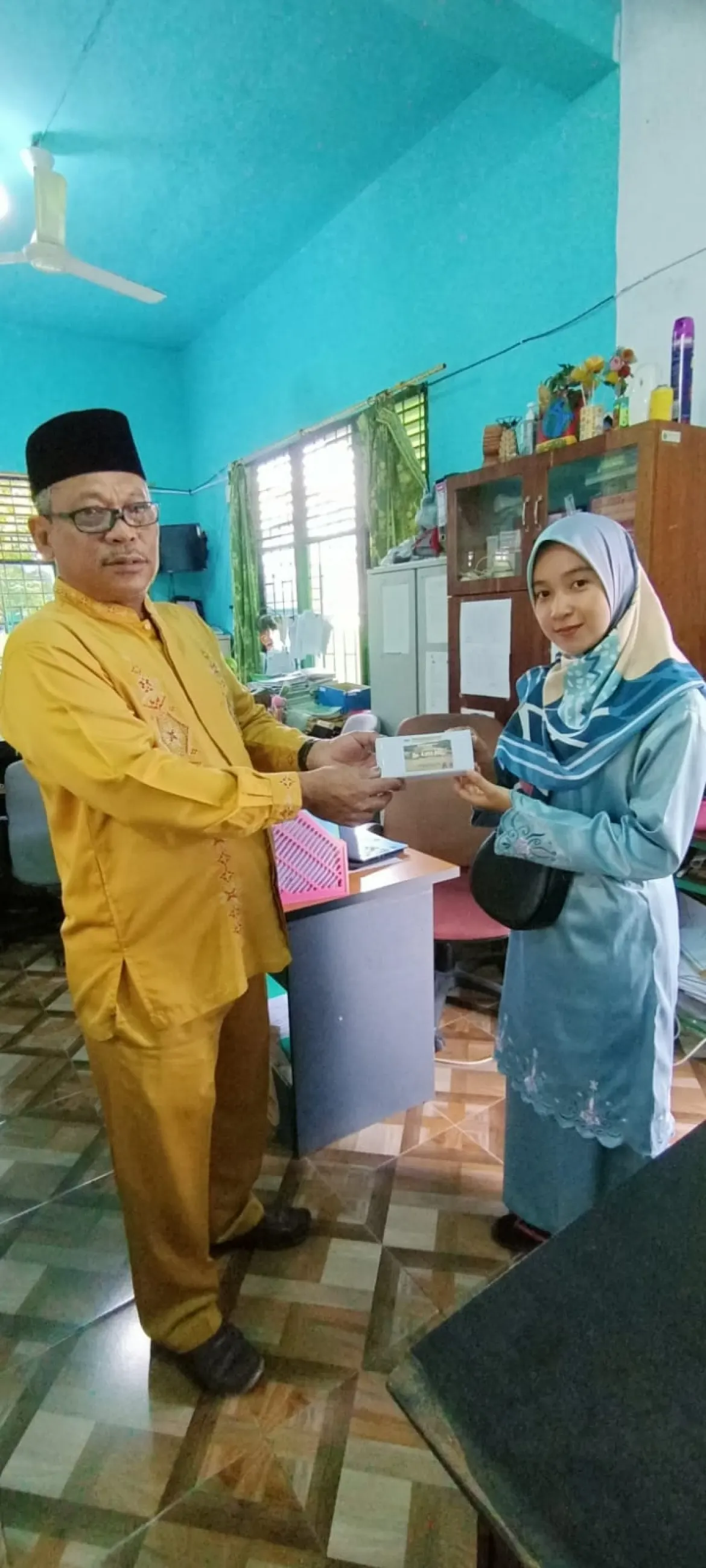 Donasi Bencana Alam Untuk Serasan Dari MIN Kepulauan Anambas