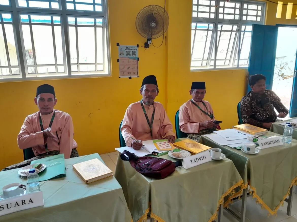 Ka KUA Siantan Timur Menjadi Dewan Hakim Pada STQH VIII Kabupaten Kep. Anambas