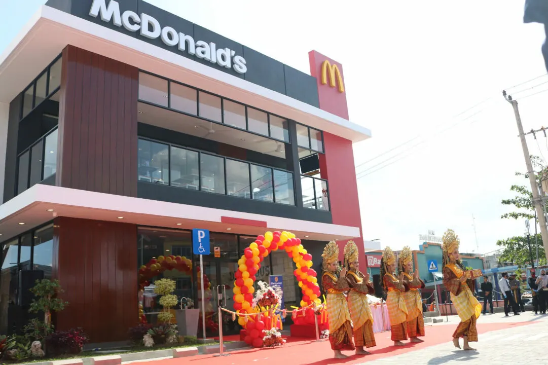 GRAND OPENING MCDONALD'S PERTAMA DI TANJUNGPINANG