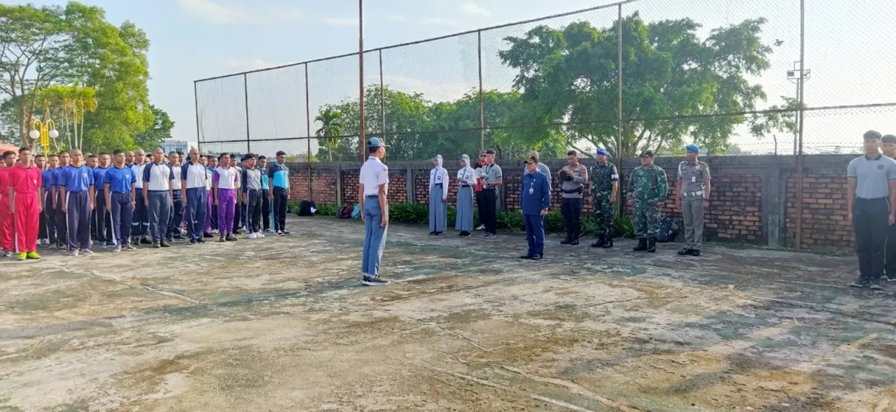 KESBANGPOL TANJUNGPINANG LAKUKAN TAHAPAN PENERIMAAN CALON DUTA PANCASILA PASKIBRAKA INDONESIA.