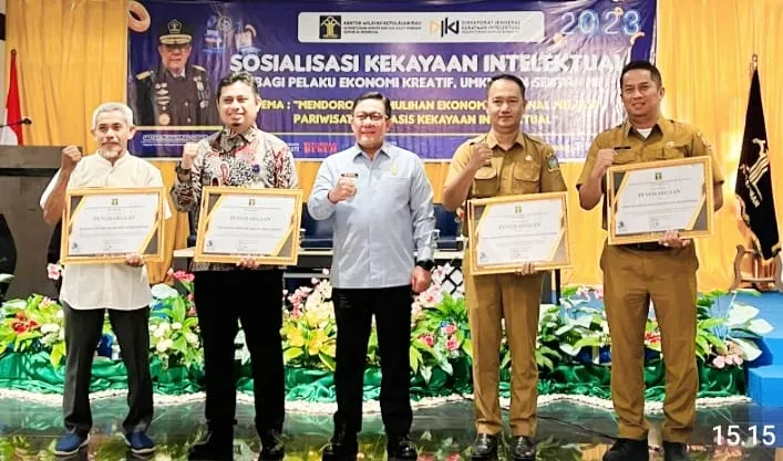 SENTRA KI DISBUDPAR TANJUNGPINANG RAIH PENGHARGAAN DARI KANWIL KEMENKUMHAM