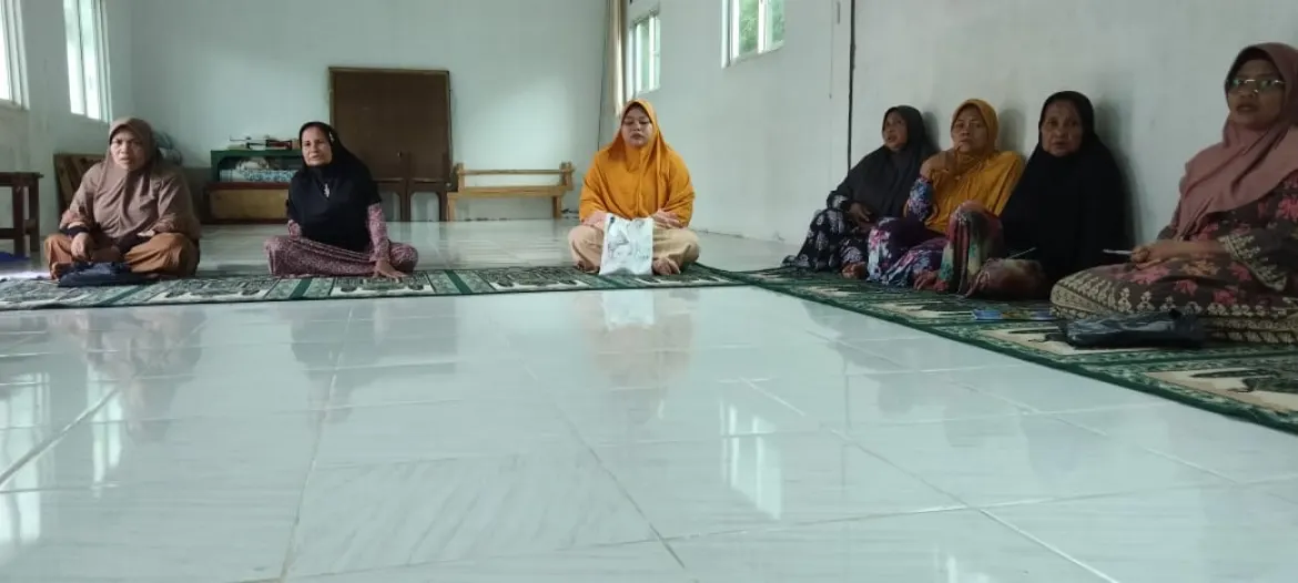 Penyuluh Agama Islam Non PNS Miluk Latifah Gelar Kajian Kitab Fathul Qorib