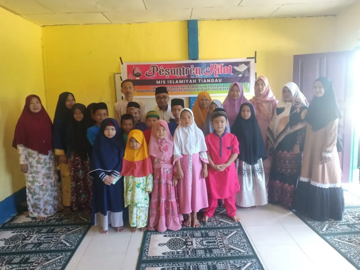 MIS Islamiyah Tiangau Mengadakan Pesantren Kilat