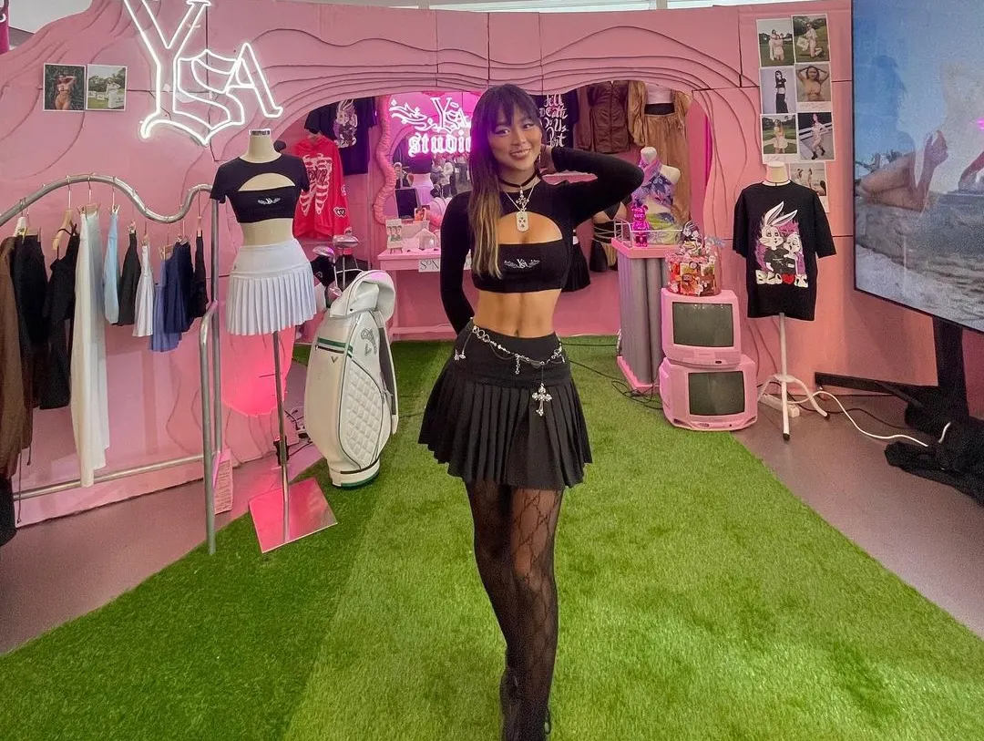 Isabella Indrasasana saat mengadakan Bazaar Slow Move terinspirasi dari limbah fashion