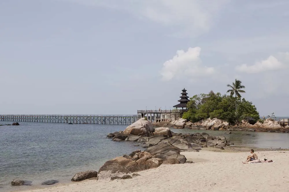 Suasana Pantai Nongsa di Batam