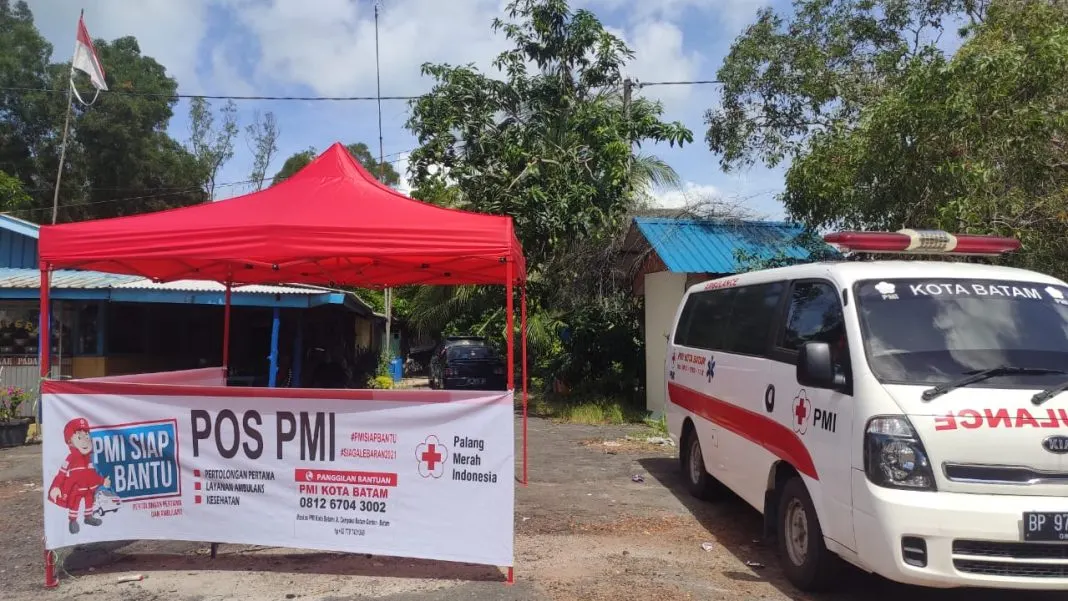 Palang Merah Indonesia (PMI) Kota Batam mendirikan Posko Siaga Lebaran pada musim libur Lebaran di jalur Trans Barelang.