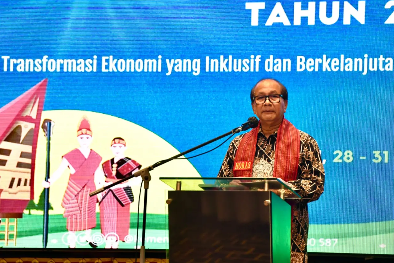 Sekretaris Kementerian Koperasi dan UKM (SesKemenKopUKM) Arif Rahman Hakim