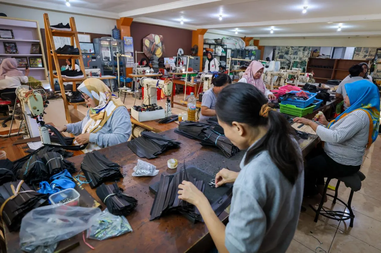 Direktur Bisnis dan Pemasaran SMESCO Indonesia Wientor Rah Mada, mengatakan, berupaya meningkatkan kapasitas dan kompetensi UMKM perempuan di Kampung Dolly, Jawa Timur,