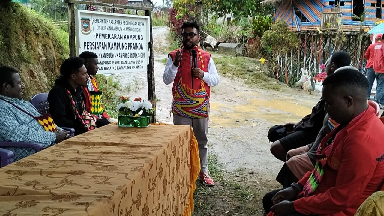 Wakil Ketua Komite I DPD RI asal Papua Barat Filep Wamafma