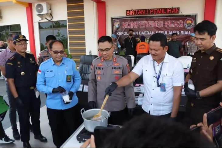 Kapolres Bintan AKBP Riky Iswoyo