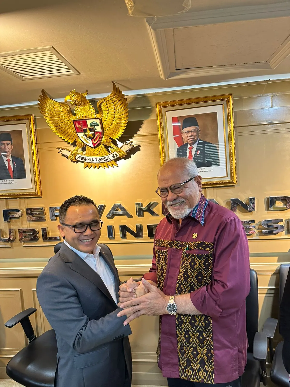 Anggota DPD RI dari Provinsi Nusa Tenggara Timur (NTT) Abraham Liyanto