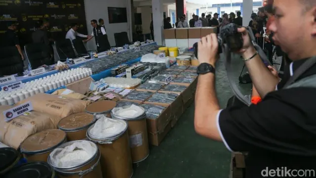 Pabrik Jutaan Tramadol Ilegal di Sukoharjo Digerebek: Jorok, Tanpa Izin BPOM, dan Ditemukan Lubang Tikus