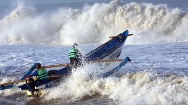 Waspada, BMKG Sebut Gelombang Laut di Karimun dan Anambas Tinggi