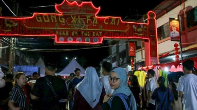 Bazar Imlek Kota Lama Tanjungpinang Jadi Pilihan Masyarakat Mengisi Liburan Akhir Pekan