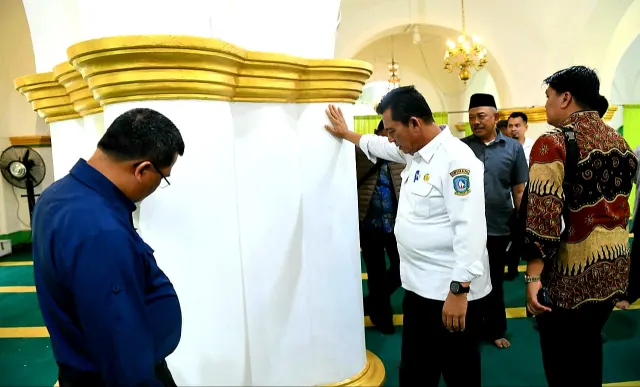 Karpet Khusus Dari Turki Untuk Masjid Sultan Riau Penyengat Tiba