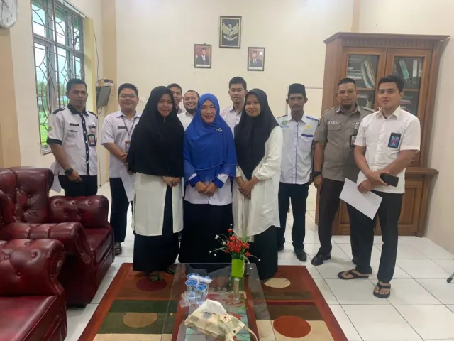 10 Orang Honorer Kemenag Natuna Terima SK Tahun 2023