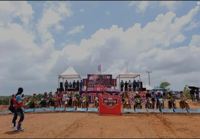 Walikota Tanjungpinang Resmikan Kejuaraan Motocross Cup I 2023