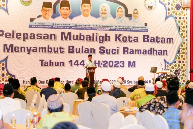 Lepas Ratusan Mubaligh, Wali Kota Rudi Ajak Masyarakat Dukung Pembangunan Batam