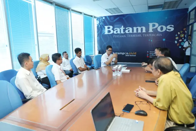 Kepala Diskominfo Kota Batam Kunjungi Kantor Redaksi Batam Pos