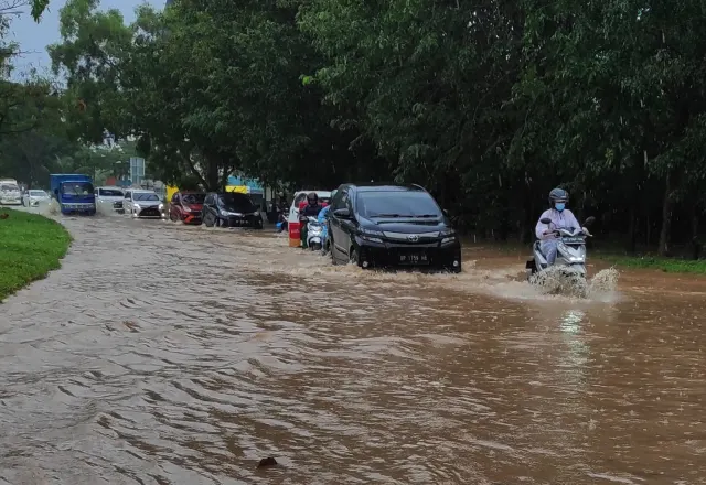 Begini Cara Pemko Batam untuk Atasi Banjir